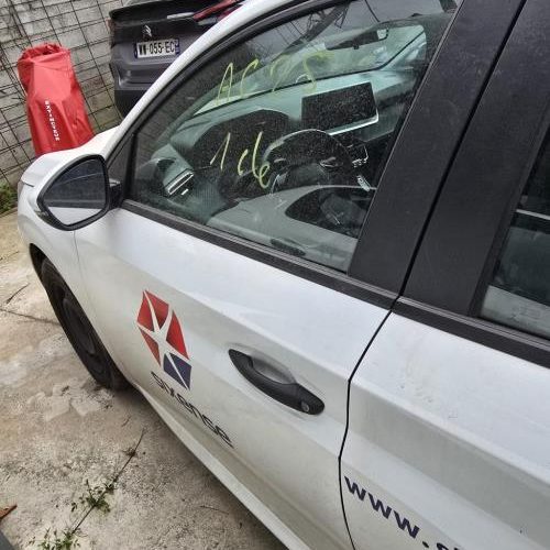 PEUGEOT 208 2