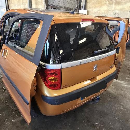 PEUGEOT 1007