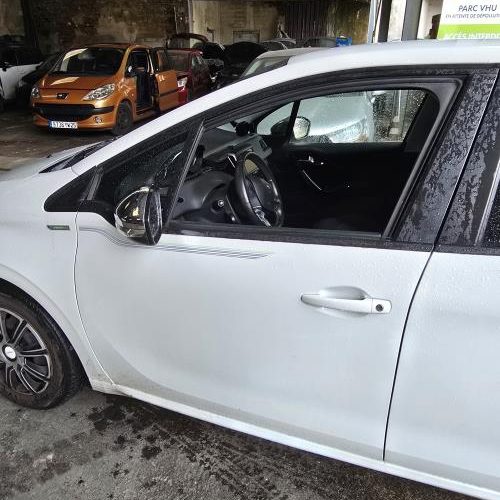 PEUGEOT 208 1 PHASE 2