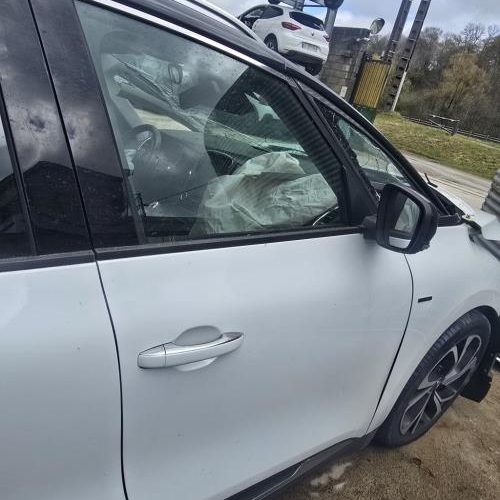 RENAULT GRAND SCENIC 4